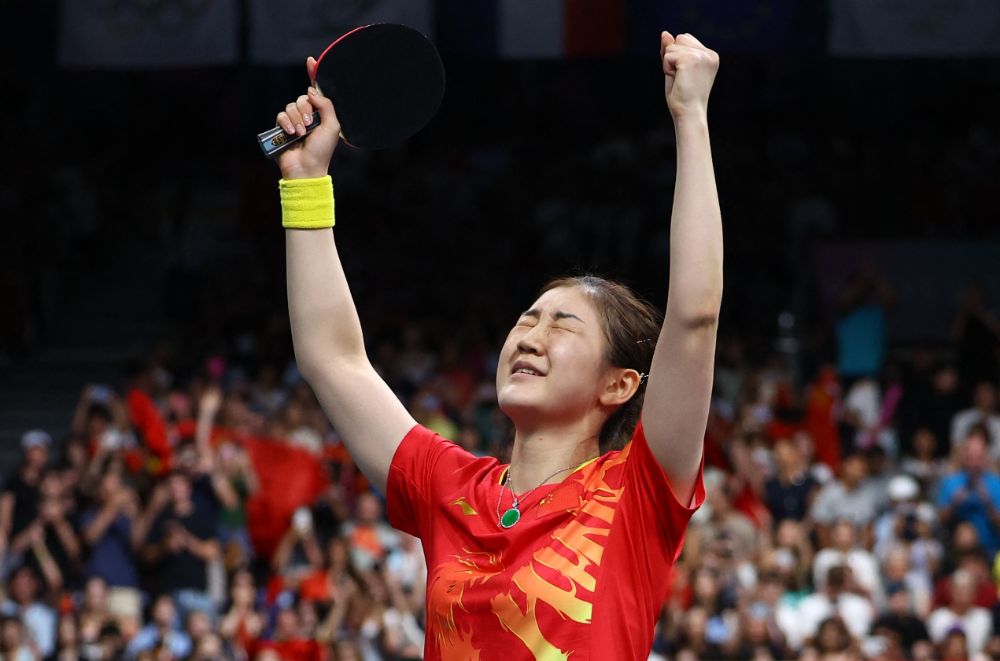卫冕成功!陈梦夺乒乓球女单金牌 孙颖莎摘银