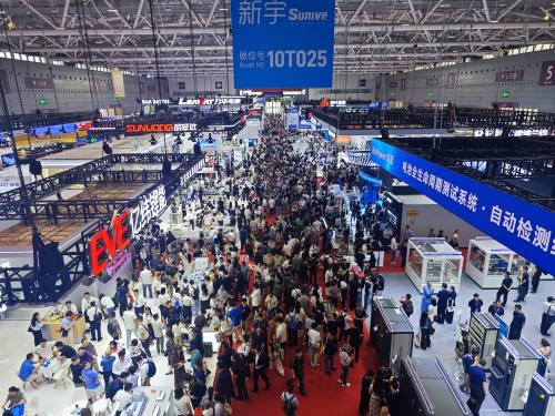 电池展上人潮汹涌背后：高景气度与产业链博弈