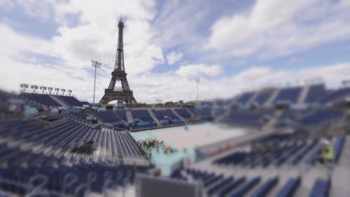 深企无人机烟火秀 高性能显示屏 为巴黎奥运会“增色添彩”