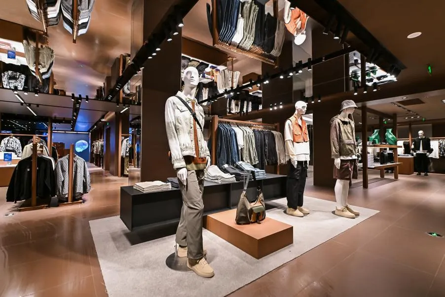 年卖潮服超60个亿广州大佬着手凶猛出海