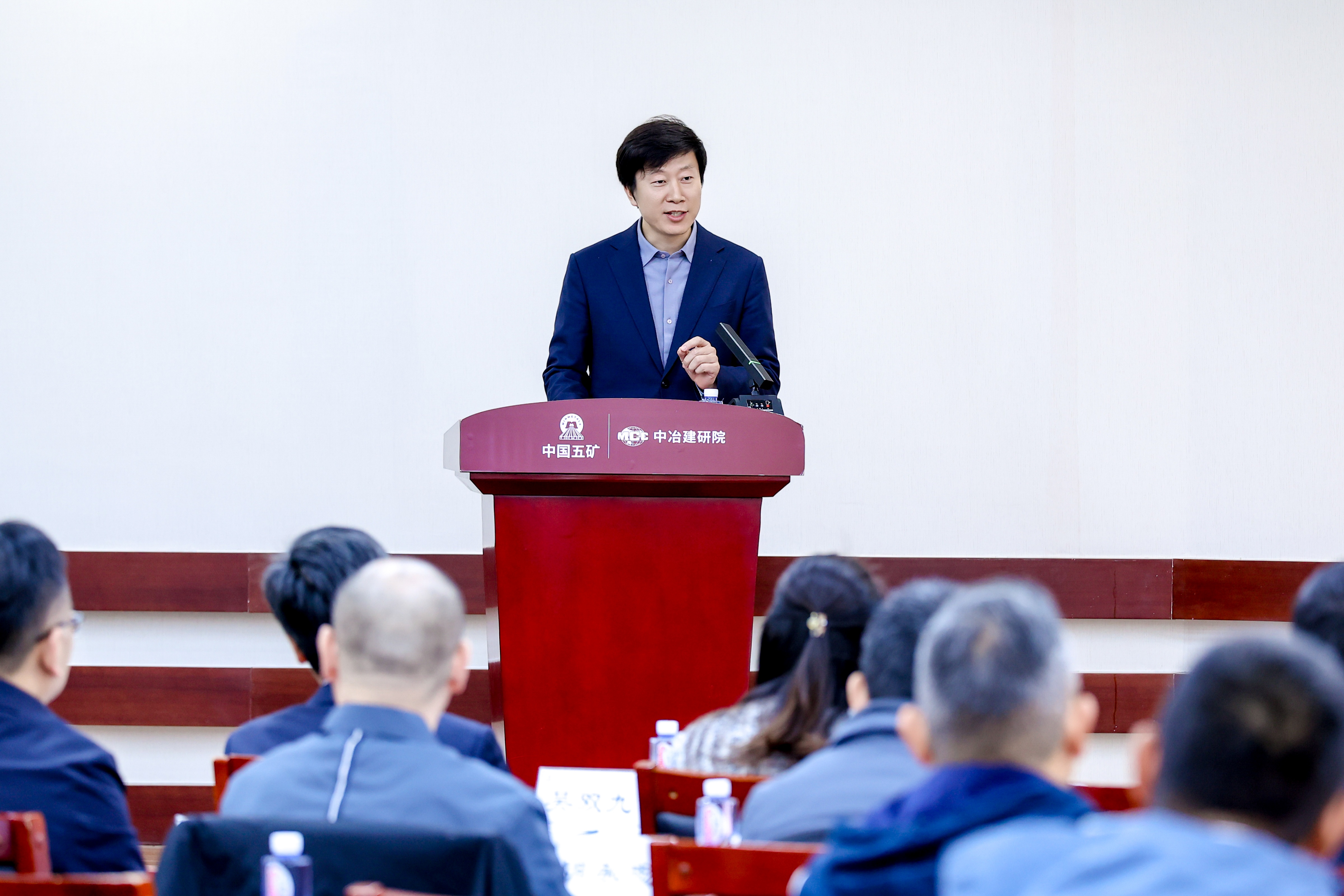 21对话｜小雨智造创始人乔忠良：八成支出给了AI