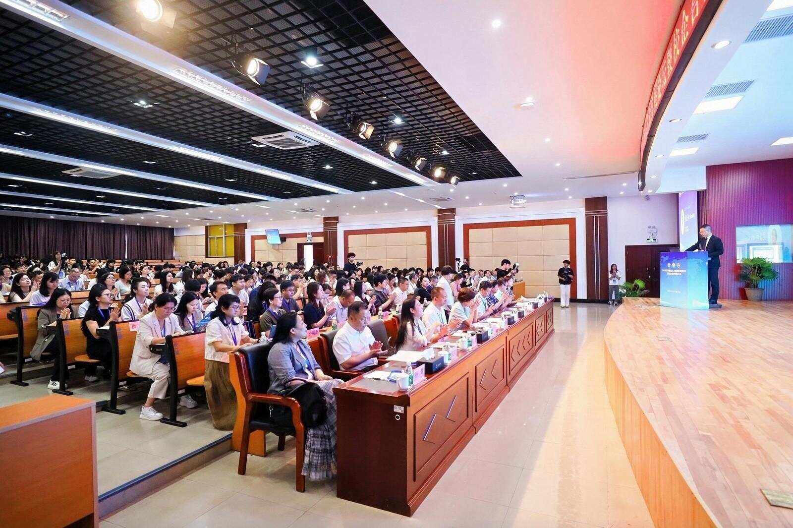 为期三天跨境电商人才高质量发展论坛在莞深两地举行(图1)