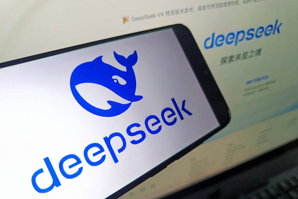 工信部点赞鸿蒙系统和DeepSeek-V4大模型