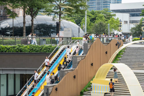 南财快评｜推动消费向多元融合生态转型