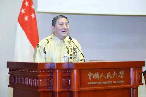 新加坡驻华大使陈海泉答21：中新在APEC框架下大有可为