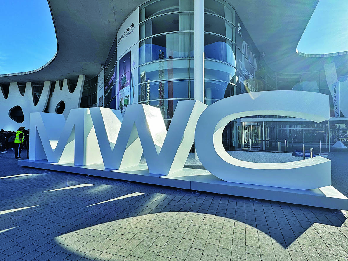 AI席卷MWC：算力接管通信，终端厂商争夺入口