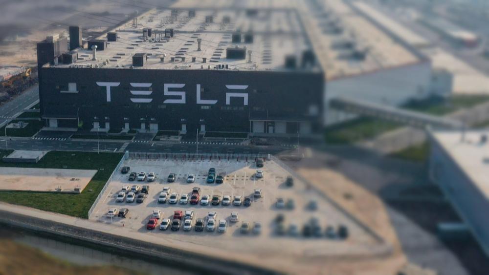 1车≈百亿美元市值，特斯拉Robotaxi带飞华尔街预期