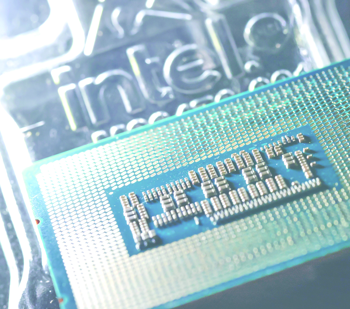 英特尔CPU，将再涨价10%
