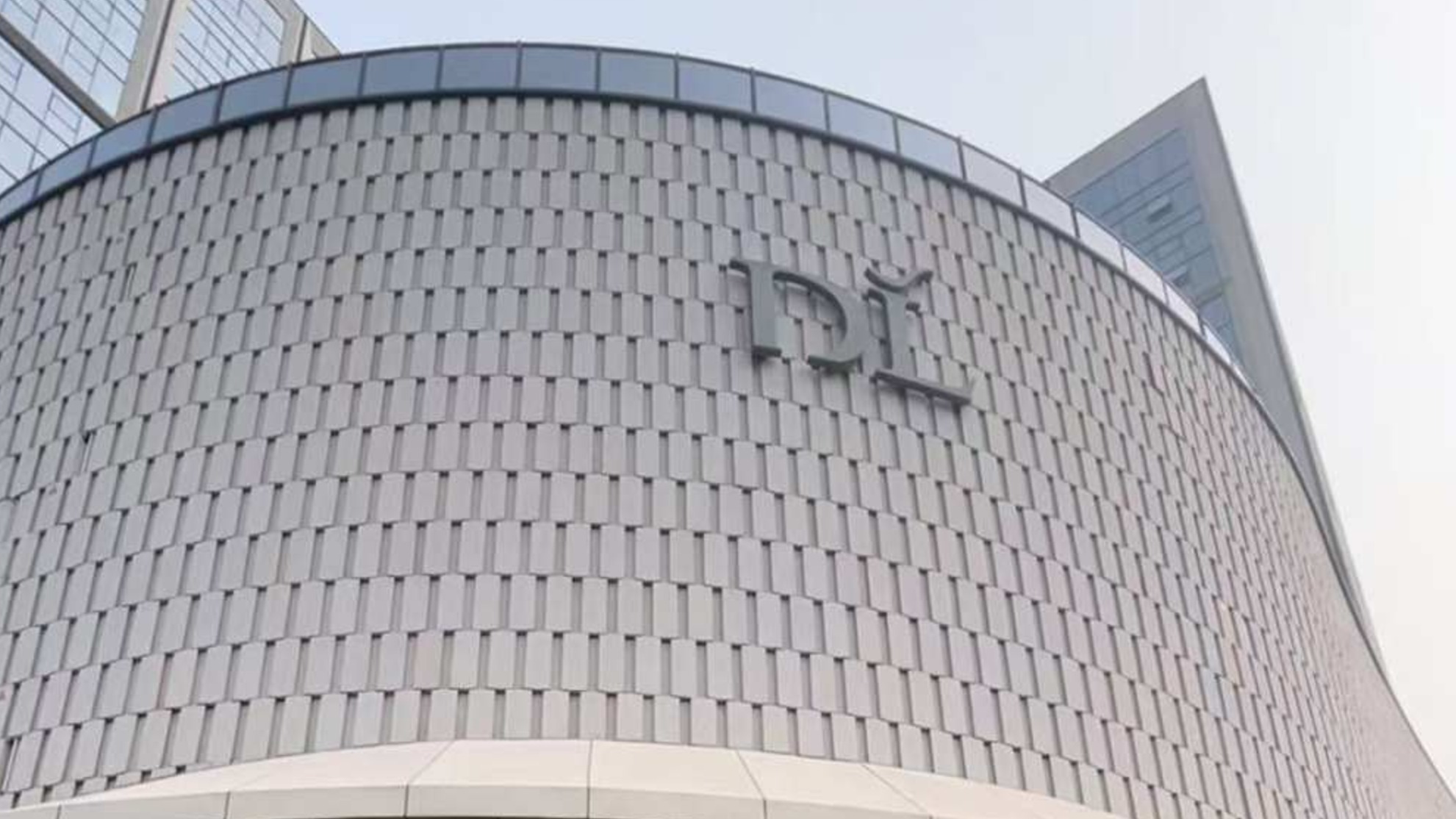 于东来反思胖东来高薪，坦言“员工其实不值这么多钱”
