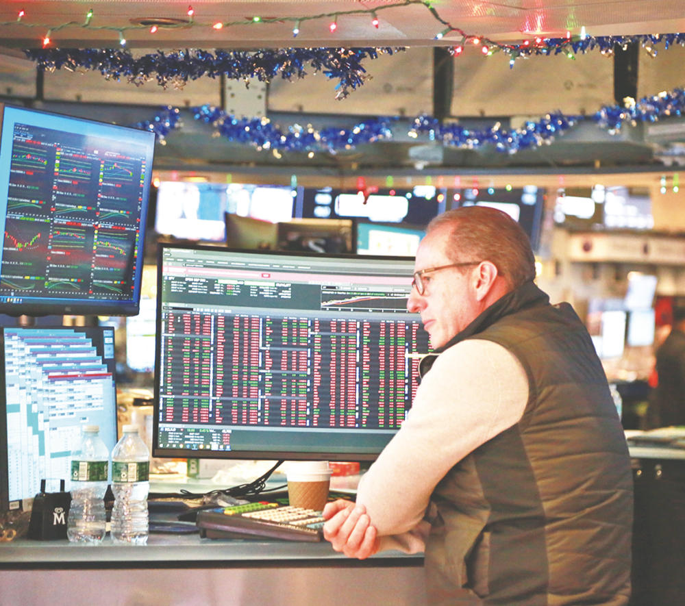 道指猛拉800点创新高，半导体股集体爆发，中概股普涨，白银急升8%