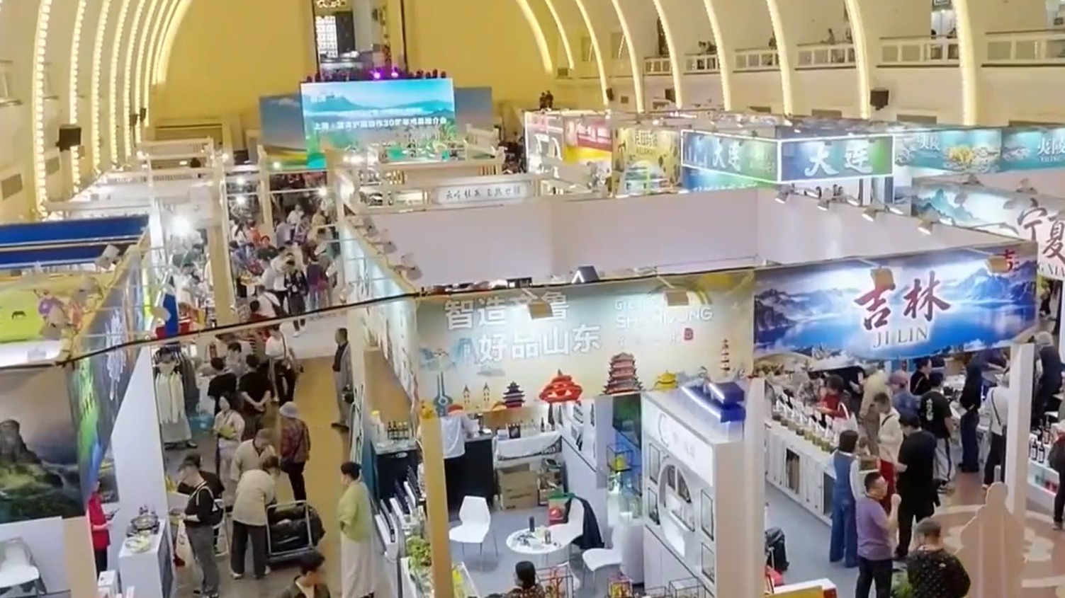 秋收秋种同步推进 各地多措并举确保颗粒归仓