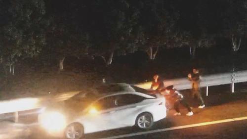 新能源车电池泡水,车主申请全损遭拒,法院判保险全赔!
