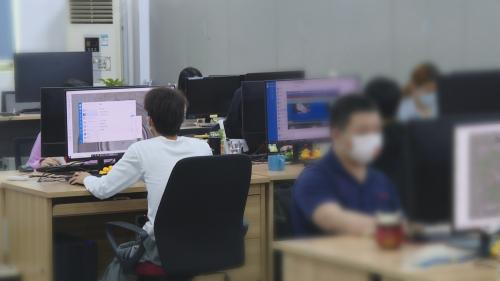 酒后“智驾”、AI幻觉，最高法工作报告透露哪些信号