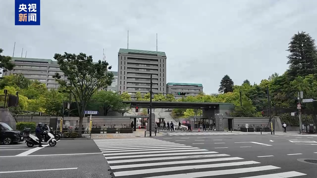 有识之士:日本扩军备武释放错误信号 挤压民生支出