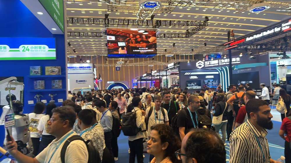 “新三样”、机器人都安排！直击广交会外商火热进货