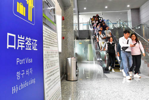 China Travel火爆，边检一线助力便捷通关