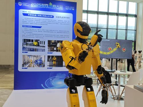 海关总署答21：2025年民企高端装备出口增长26.9%