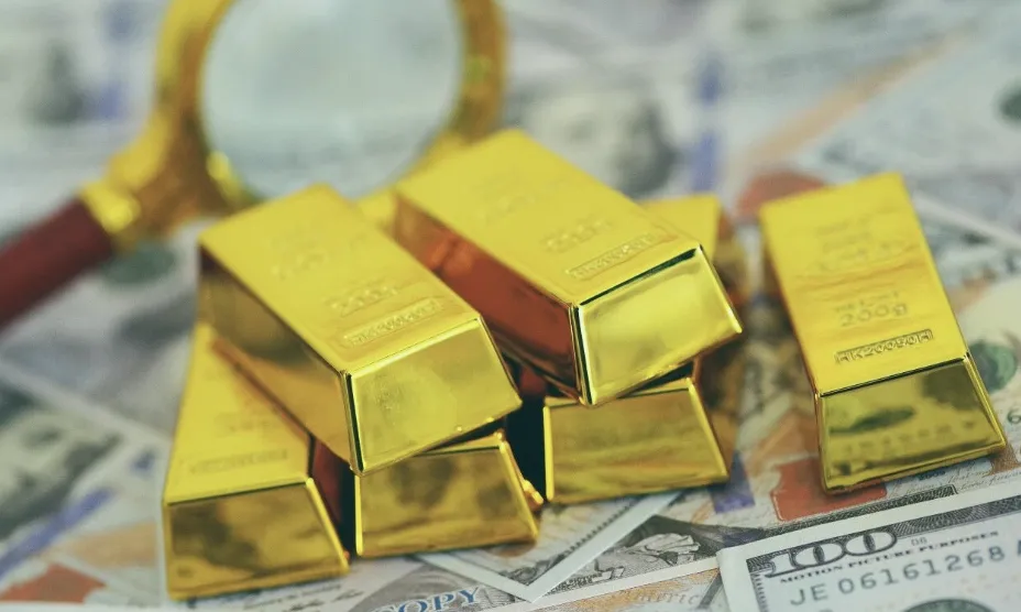 “金价翻倍没有悬念”知名经济学家预测！富国银行：金价将飙升至8000美元(图1)