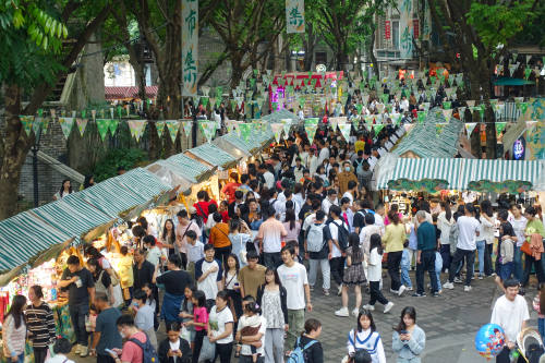 人口大國向人力資源強(qiáng)國轉(zhuǎn)變 人口高質(zhì)量發(fā)展取得成效  ——新中國75年經(jīng)濟(jì)社會發(fā)展成就系列報(bào)告之十五