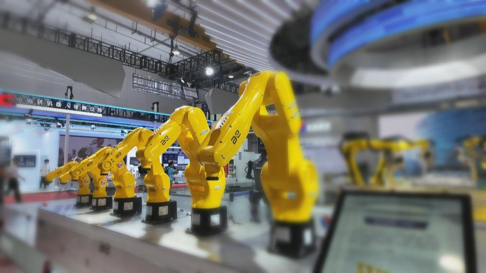 北京全面推进AI+，上半年工业和信息软件业增加值破9000亿