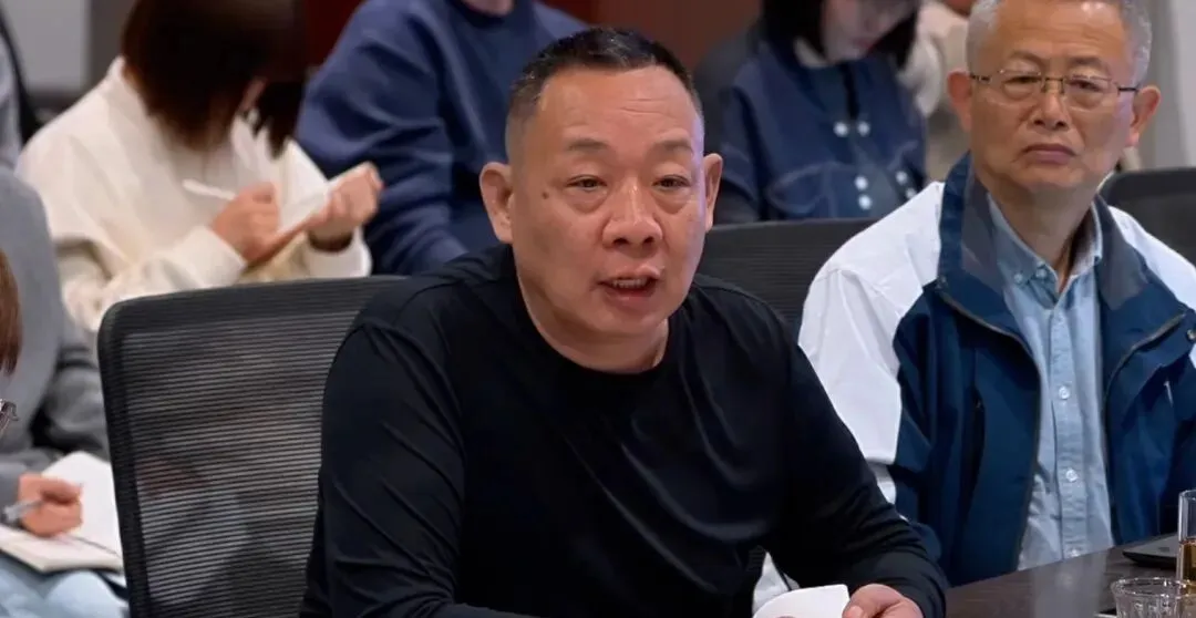 于东来称要关闭营业 24 年的生活广场店，每一个项目都是国际一流的品质，达不到的都关了，如何看待此事？